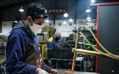 La producción industrial avanzó en la comparación interanual